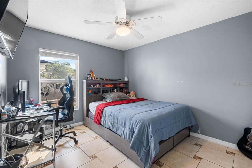 For Sale: $320,000 (4 beds, 2 baths, 1612 Square Feet)