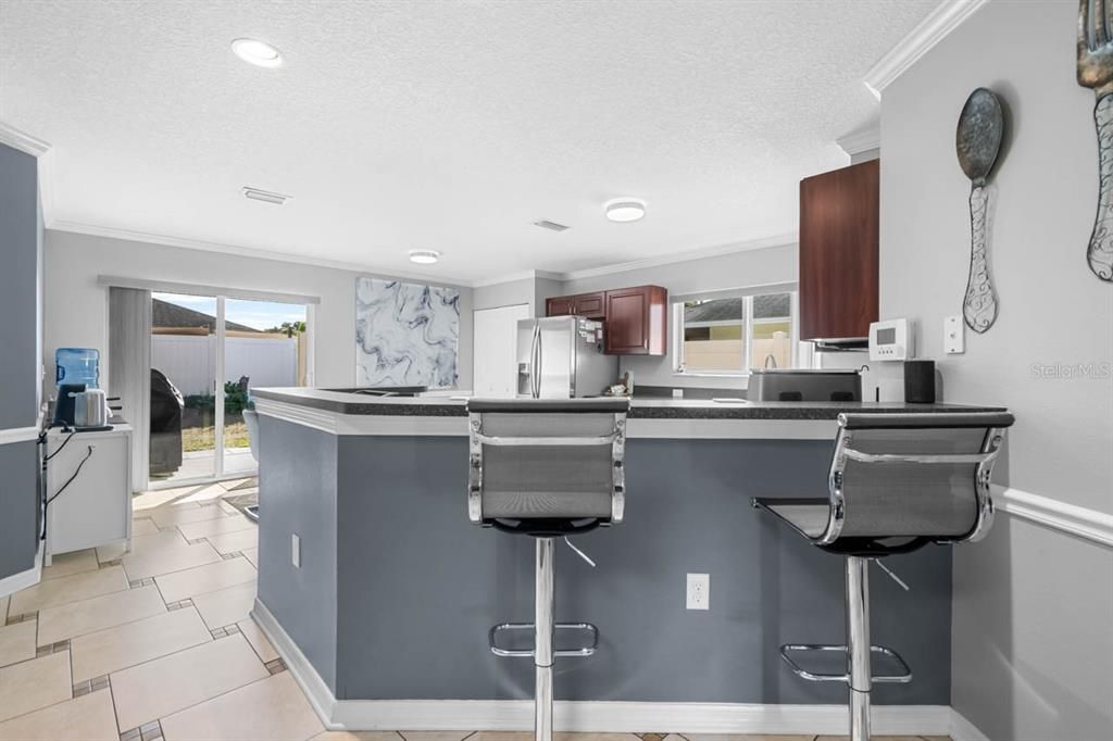 For Sale: $320,000 (4 beds, 2 baths, 1612 Square Feet)