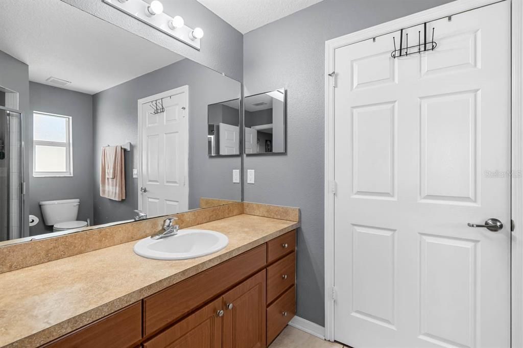 For Sale: $320,000 (4 beds, 2 baths, 1612 Square Feet)