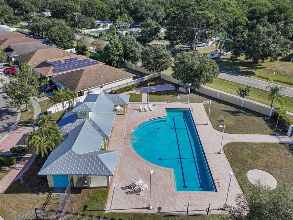 For Sale: $320,000 (4 beds, 2 baths, 1612 Square Feet)