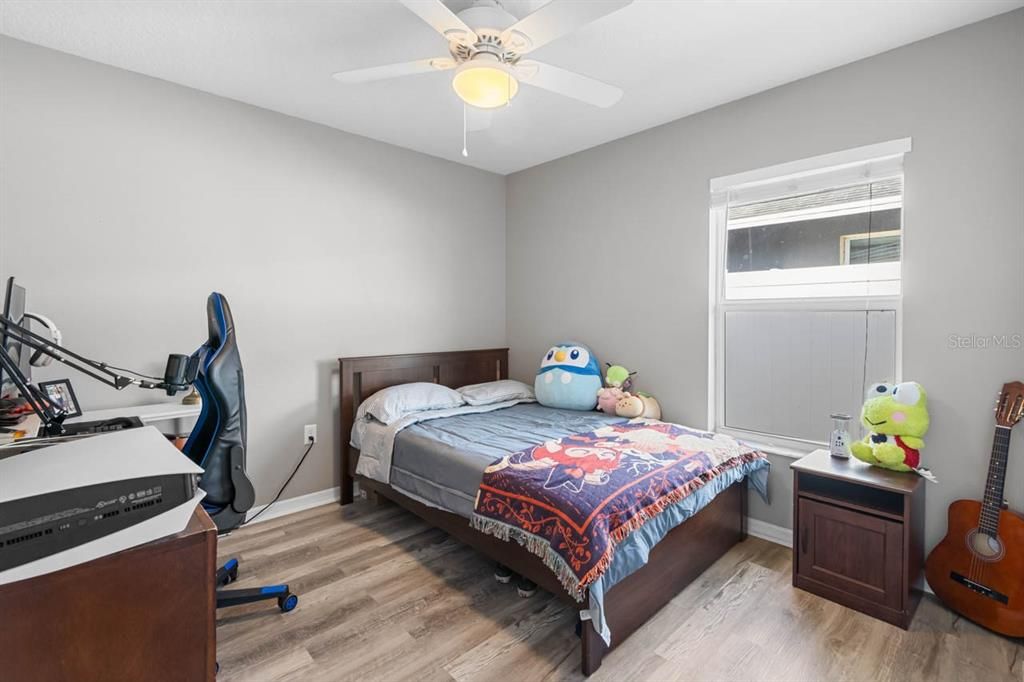 For Sale: $320,000 (4 beds, 2 baths, 1612 Square Feet)