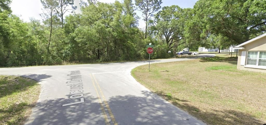 На продажу: $27,700 (0.36 acres)