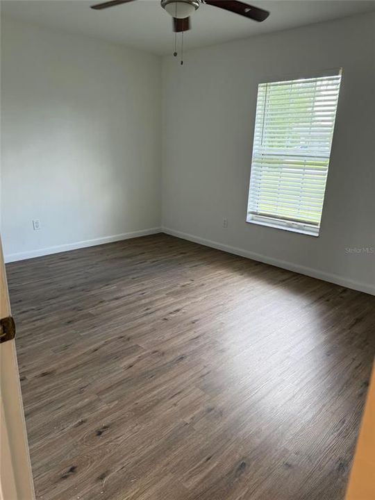 For Rent: $1,350 (2 beds, 1 baths, 817 Square Feet)