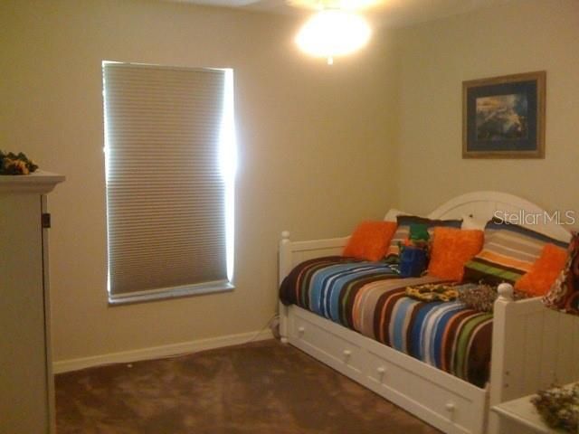 For Rent: $1,700 (4 beds, 2 baths, 1819 Square Feet)