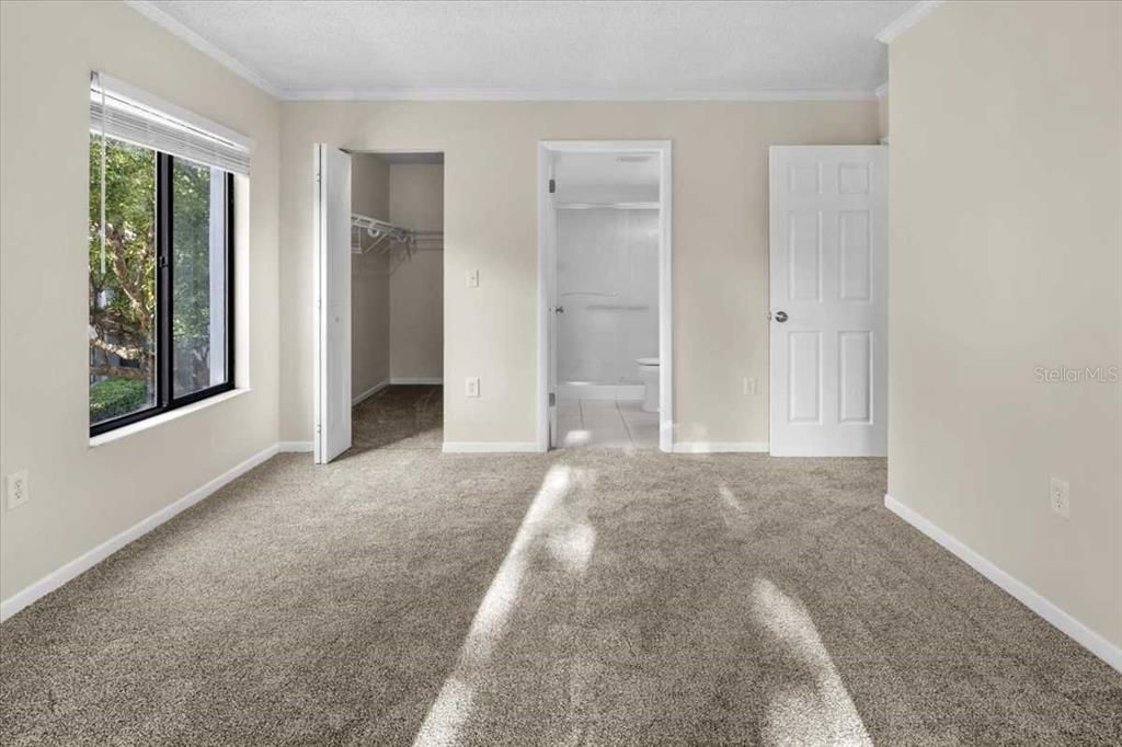 For Sale: $195,000 (2 beds, 2 baths, 1038 Square Feet)