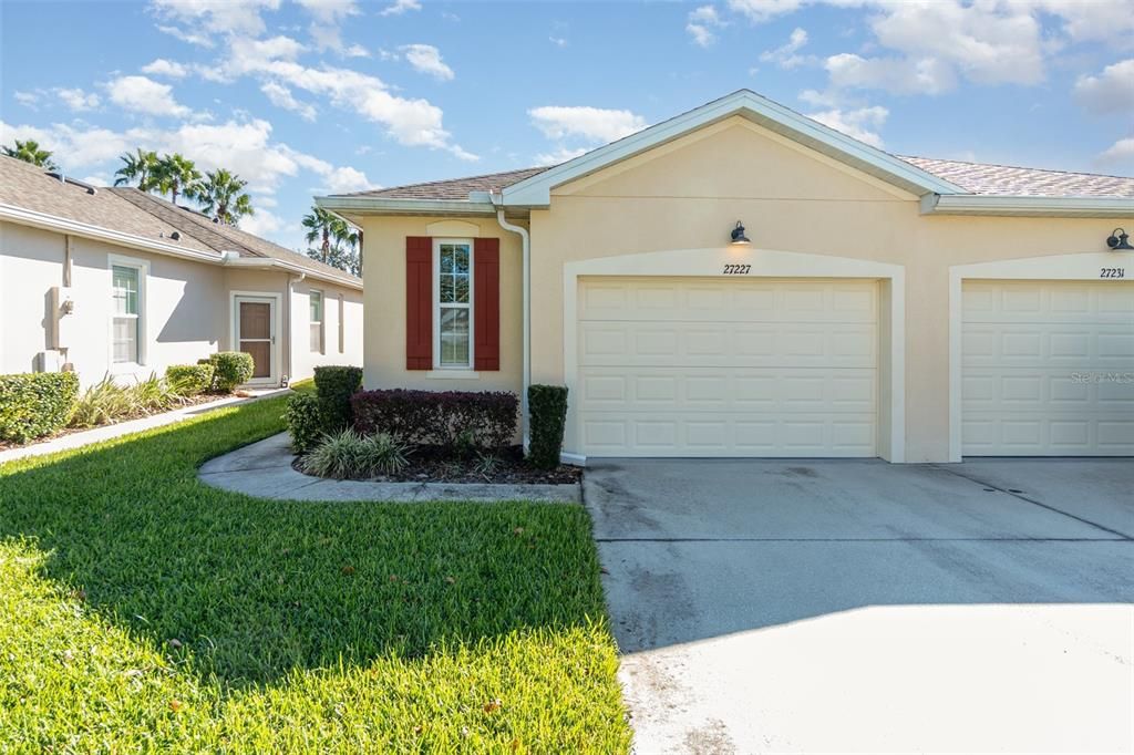 待售: $270,000 (2 贝兹, 2 浴室, 1376 平方英尺)