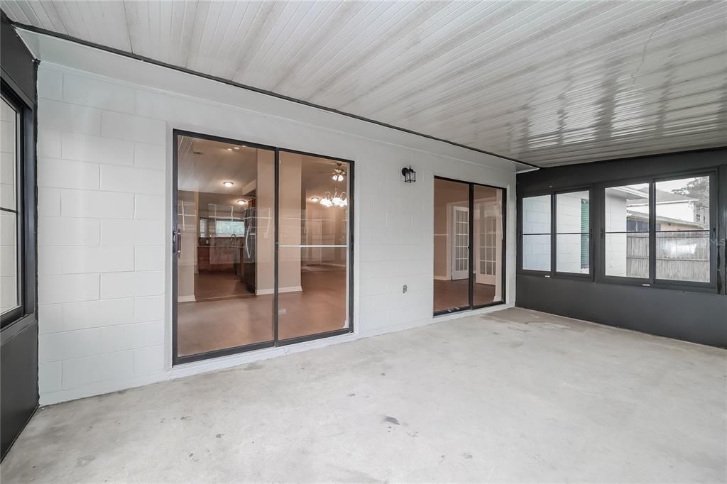 出租: $1,895 (4 贝兹, 2 浴室, 1972 平方英尺)