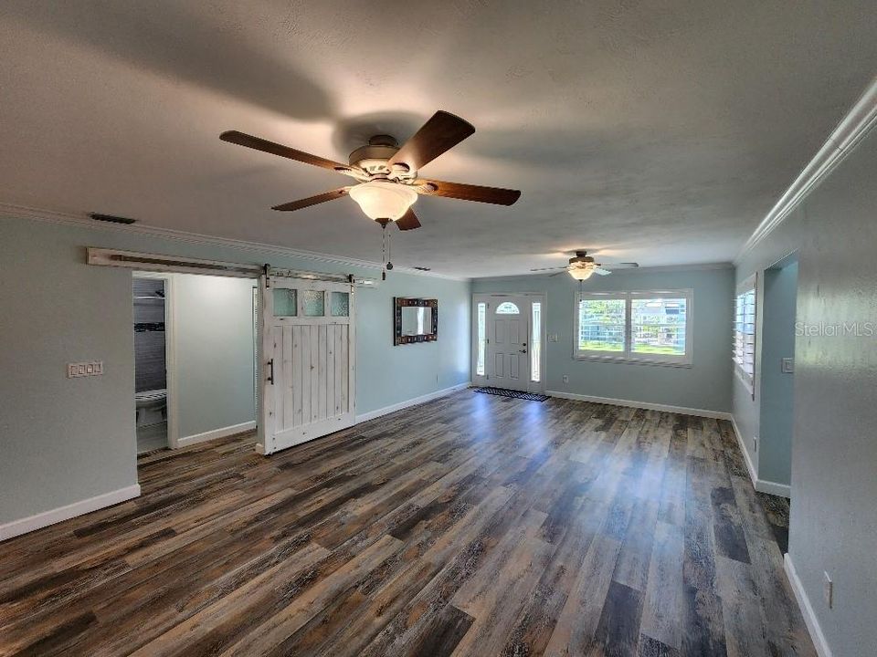 For Sale: $1,250,000 (3 beds, 3 baths, 2288 Square Feet)