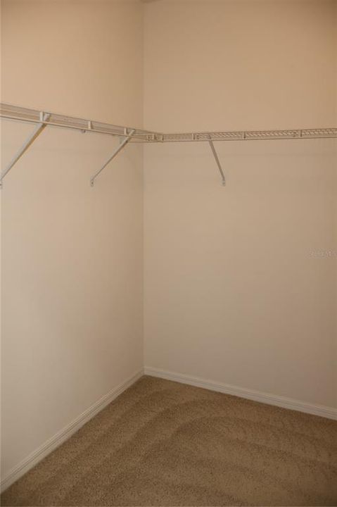 En Renta: $2,600 (5 camas, 3 baños, 3609 Pies cuadrados)