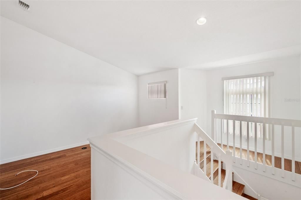 For Sale: $349,900 (3 beds, 2 baths, 1613 Square Feet)