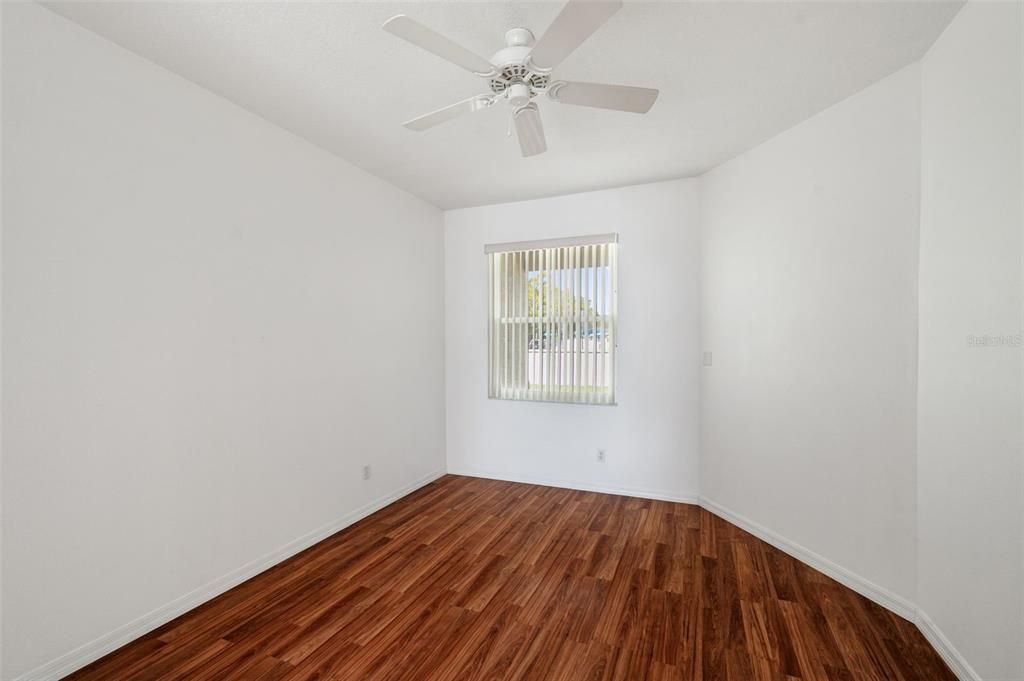 For Sale: $349,900 (3 beds, 2 baths, 1613 Square Feet)