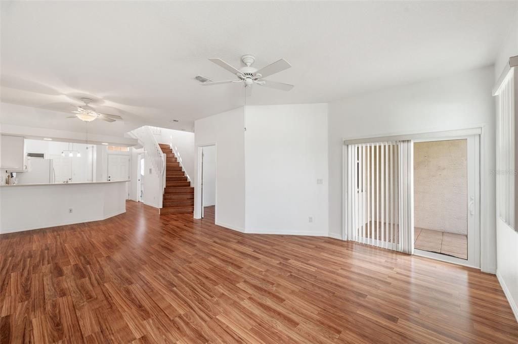 For Sale: $349,900 (3 beds, 2 baths, 1613 Square Feet)