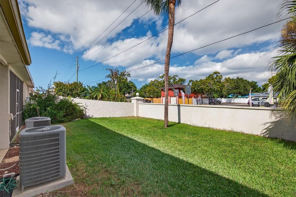 For Sale: $349,900 (3 beds, 2 baths, 1613 Square Feet)