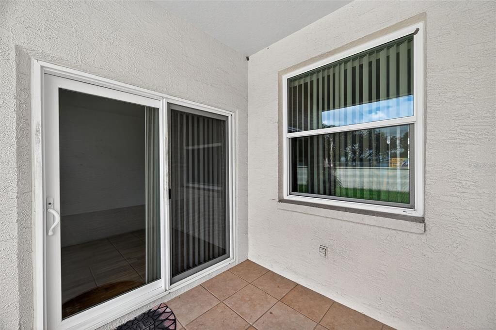 For Sale: $349,900 (3 beds, 2 baths, 1613 Square Feet)