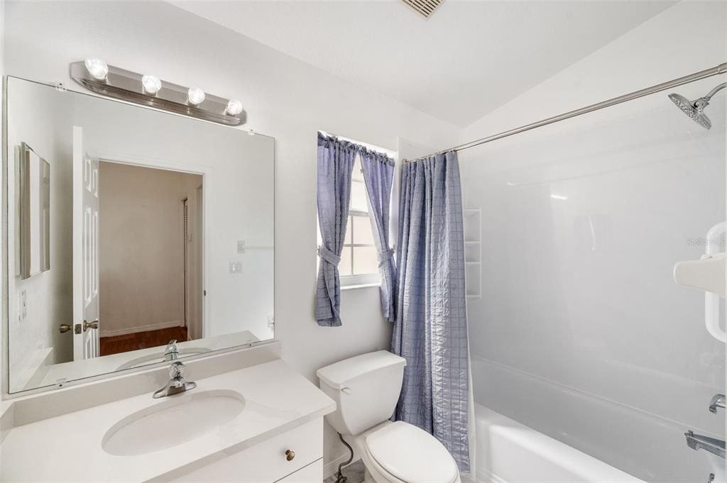 For Sale: $349,900 (3 beds, 2 baths, 1613 Square Feet)