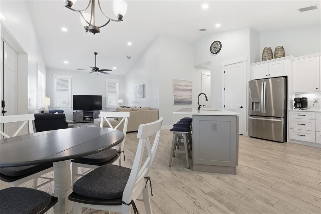 En Renta: $2,250 (2 camas, 2 baños, 1677 Pies cuadrados)