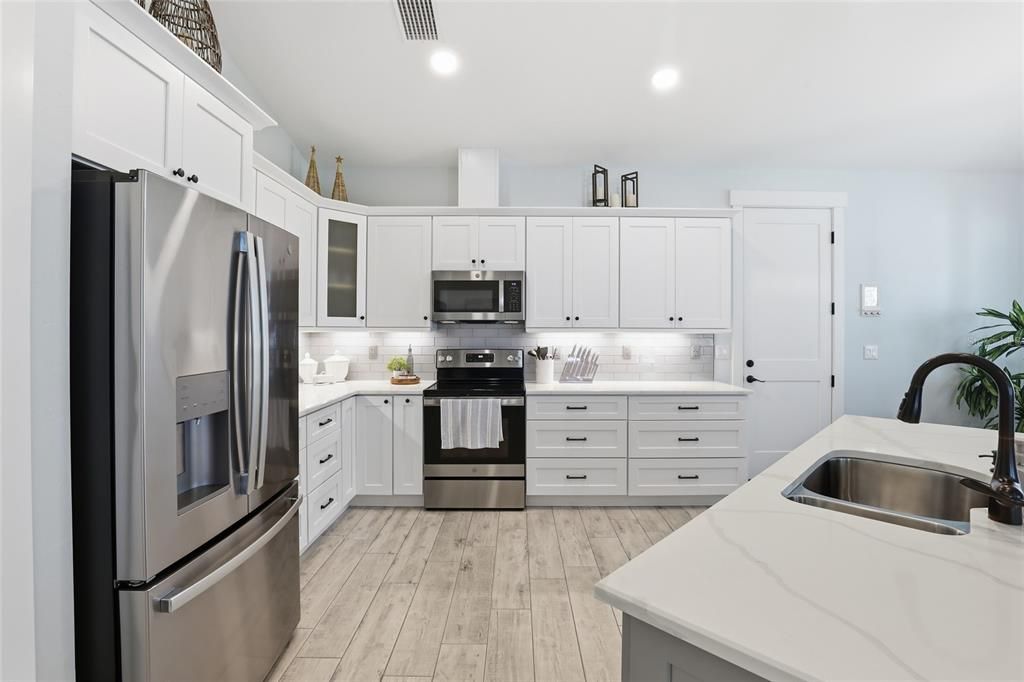 En Renta: $2,250 (2 camas, 2 baños, 1677 Pies cuadrados)