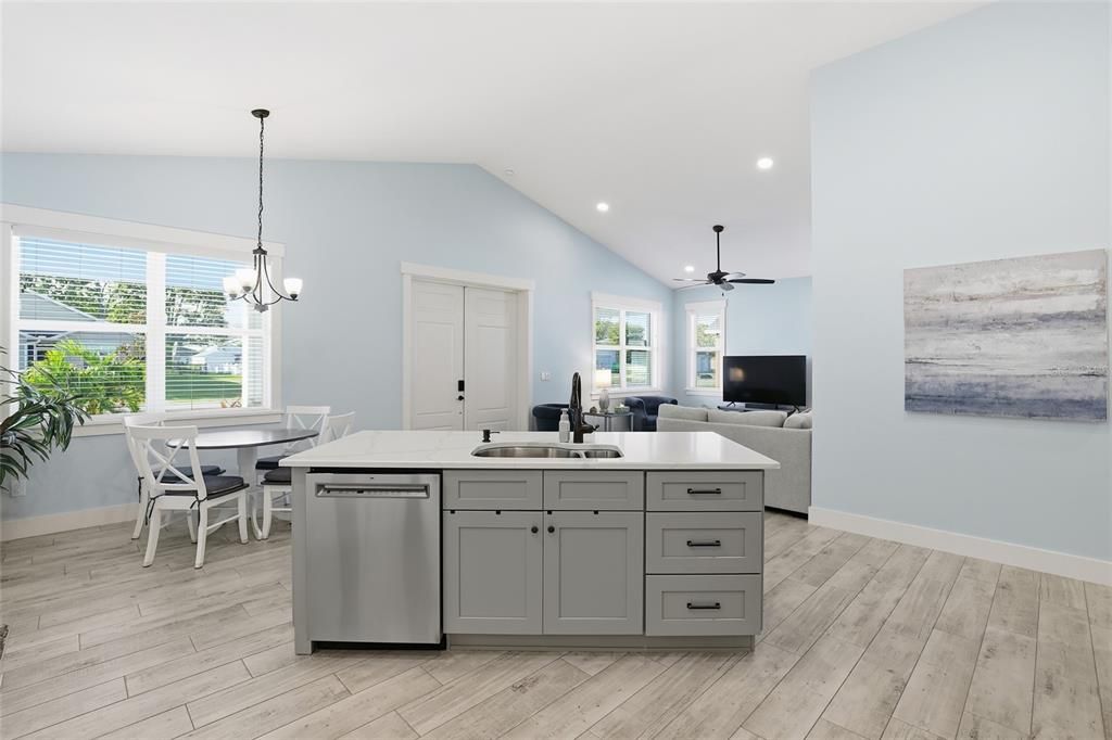 En Renta: $2,250 (2 camas, 2 baños, 1677 Pies cuadrados)