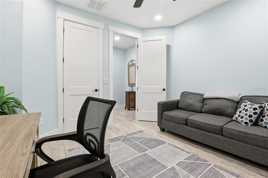 En Renta: $2,250 (2 camas, 2 baños, 1677 Pies cuadrados)