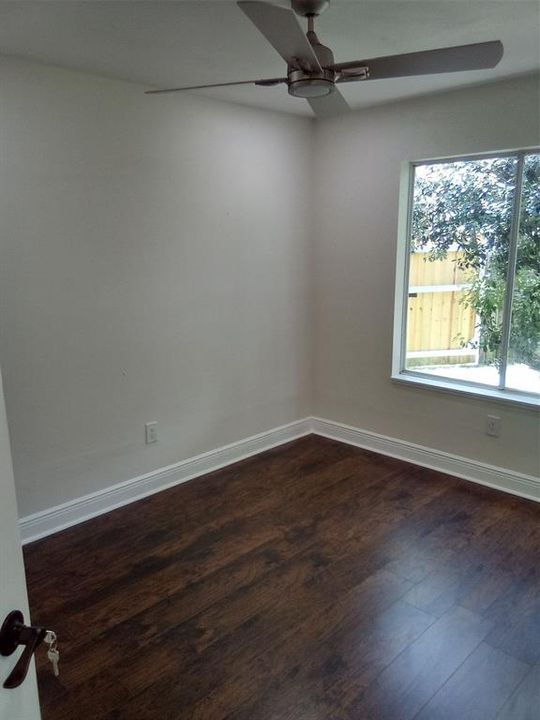 出租: $2,600 (4 贝兹, 2 浴室, 1820 平方英尺)