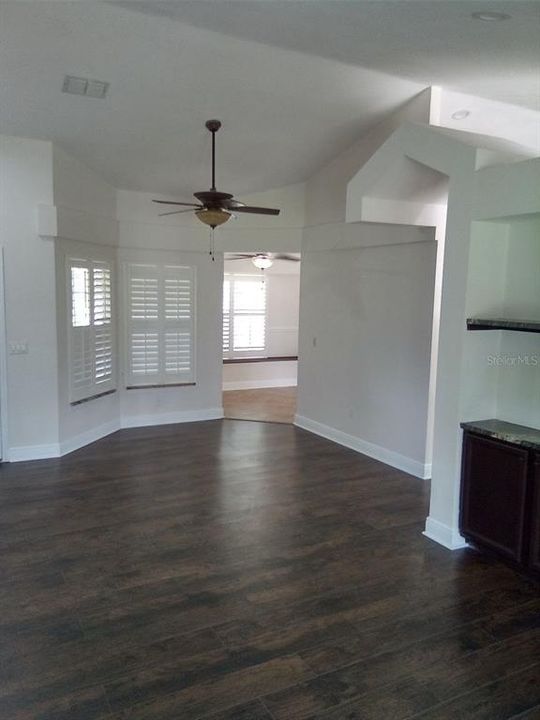 出租: $2,600 (4 贝兹, 2 浴室, 1820 平方英尺)