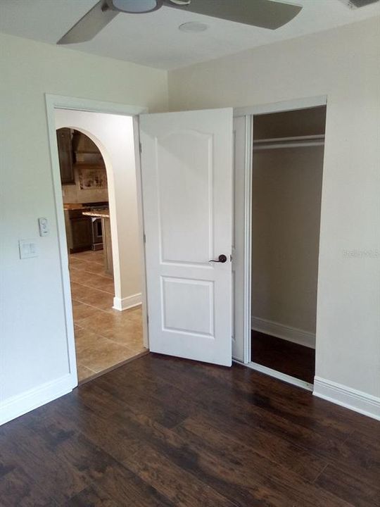 出租: $2,600 (4 贝兹, 2 浴室, 1820 平方英尺)