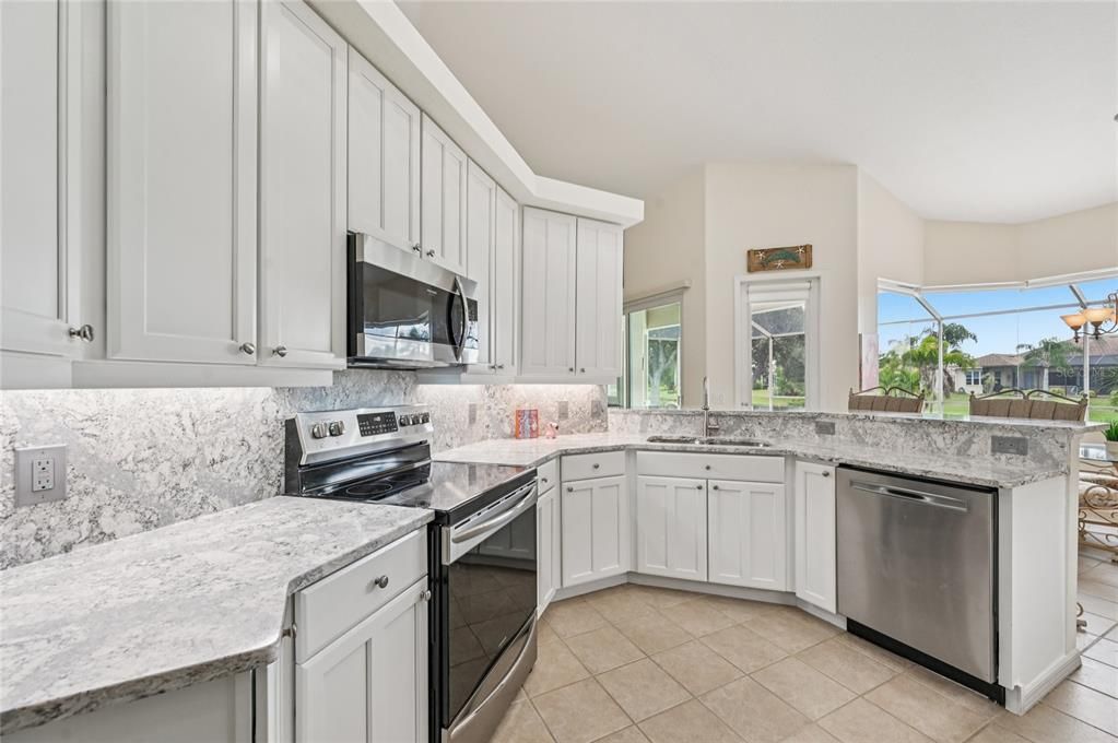 For Sale: $595,000 (3 beds, 2 baths, 2167 Square Feet)