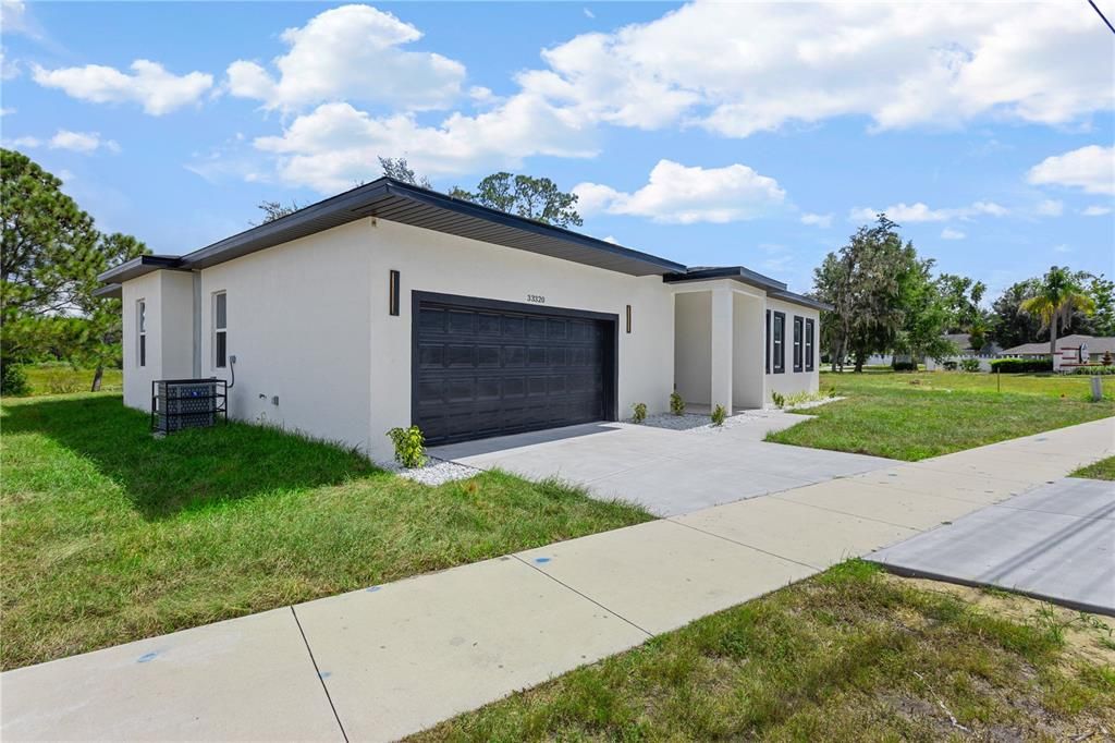 出租: $2,400 (3 贝兹, 2 浴室, 1660 平方英尺)