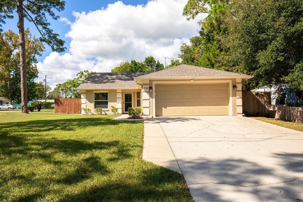 Recently Sold: $375,000 (3 beds, 2 baths, 1401 Square Feet)