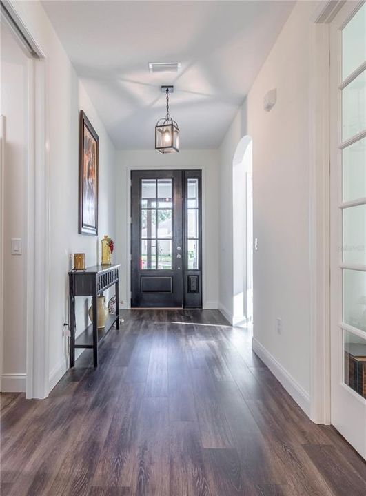 For Sale: $539,000 (2 beds, 2 baths, 1896 Square Feet)