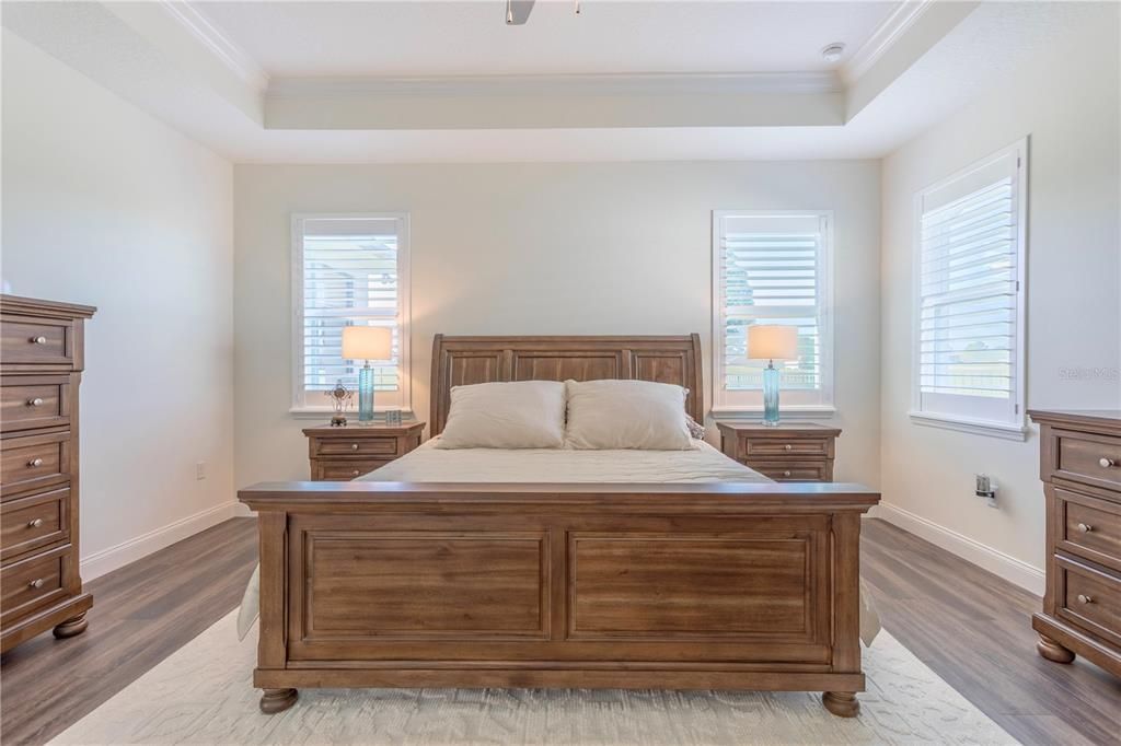 For Sale: $539,000 (2 beds, 2 baths, 1896 Square Feet)