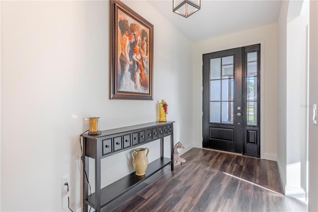 For Sale: $539,000 (2 beds, 2 baths, 1896 Square Feet)