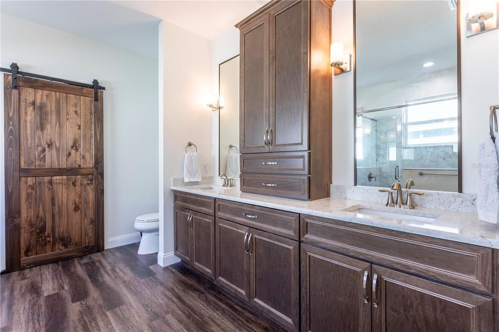 For Sale: $539,000 (2 beds, 2 baths, 1896 Square Feet)