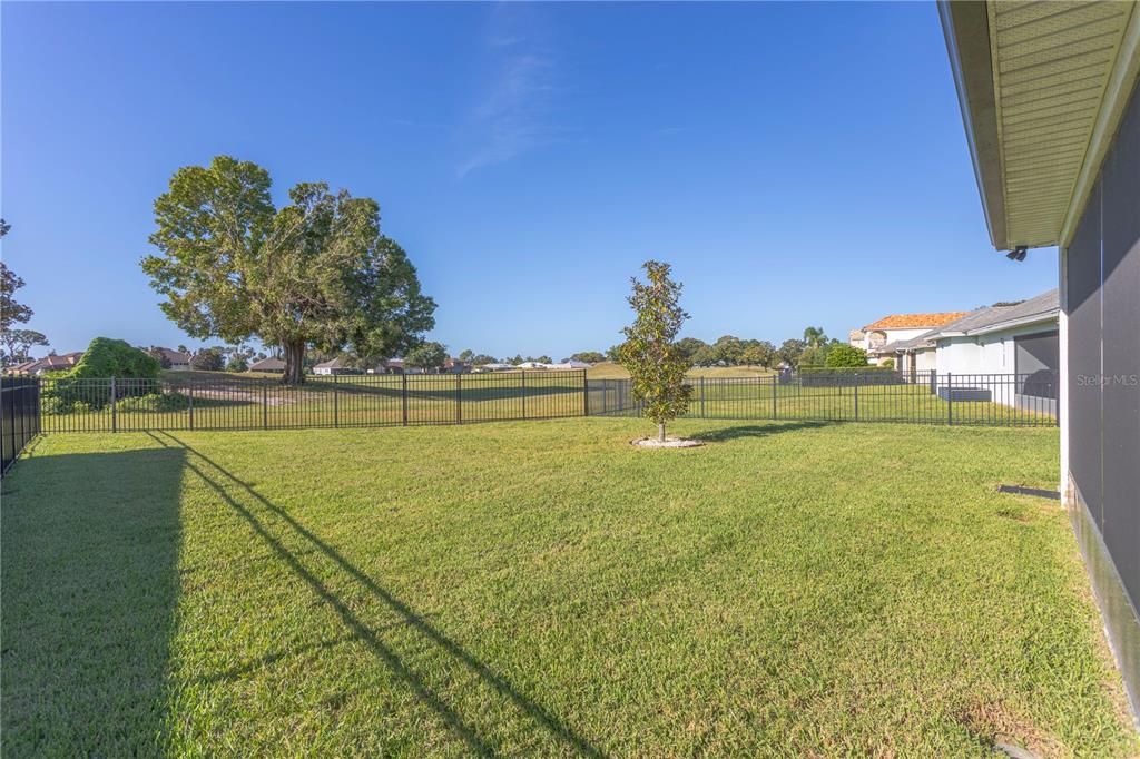 For Sale: $539,000 (2 beds, 2 baths, 1896 Square Feet)