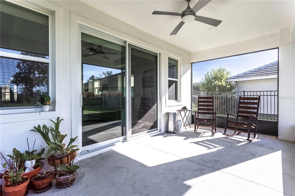 For Sale: $539,000 (2 beds, 2 baths, 1896 Square Feet)