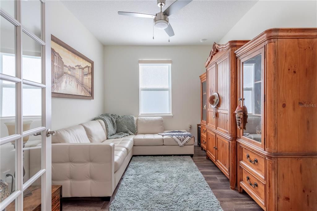 For Sale: $539,000 (2 beds, 2 baths, 1896 Square Feet)