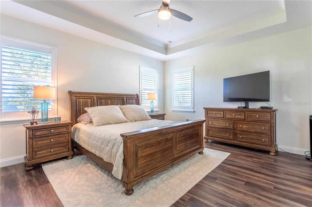 For Sale: $539,000 (2 beds, 2 baths, 1896 Square Feet)