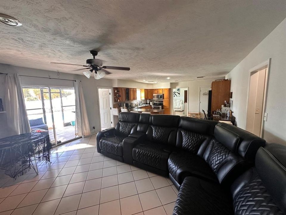 For Sale: $435,000 (4 beds, 2 baths, 2229 Square Feet)