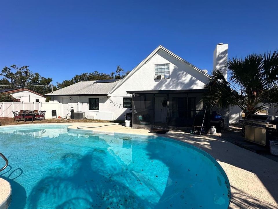 For Sale: $435,000 (4 beds, 2 baths, 2229 Square Feet)