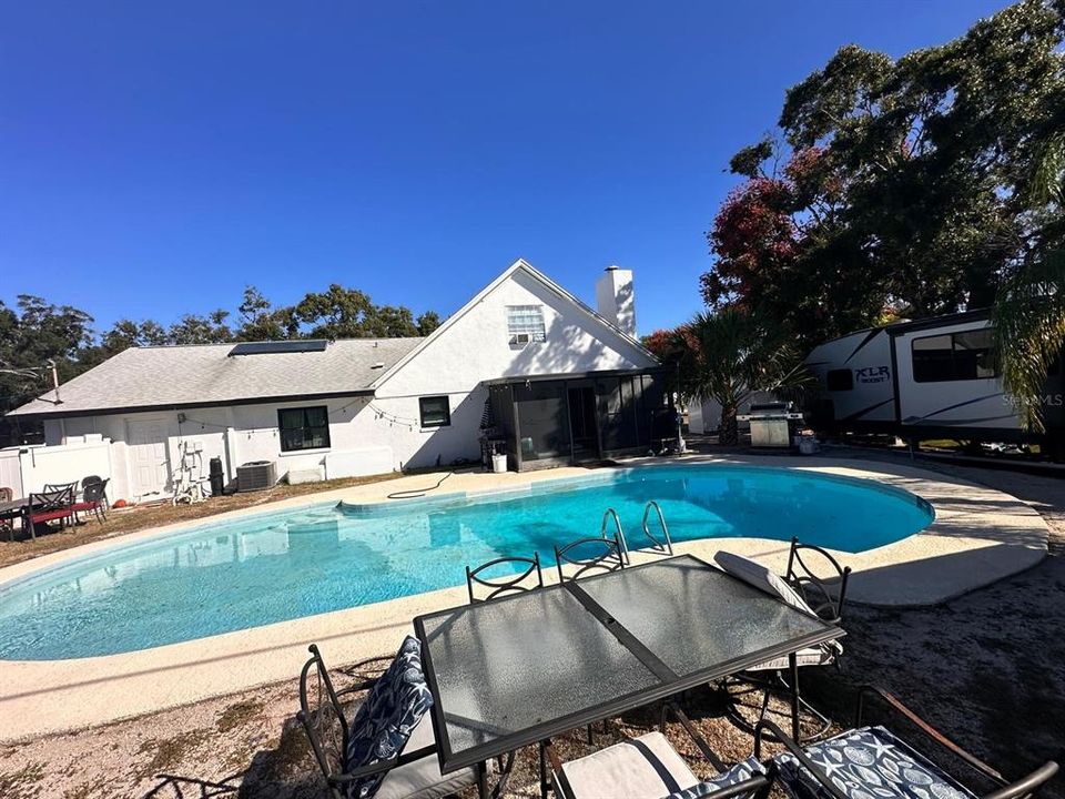 For Sale: $435,000 (4 beds, 2 baths, 2229 Square Feet)