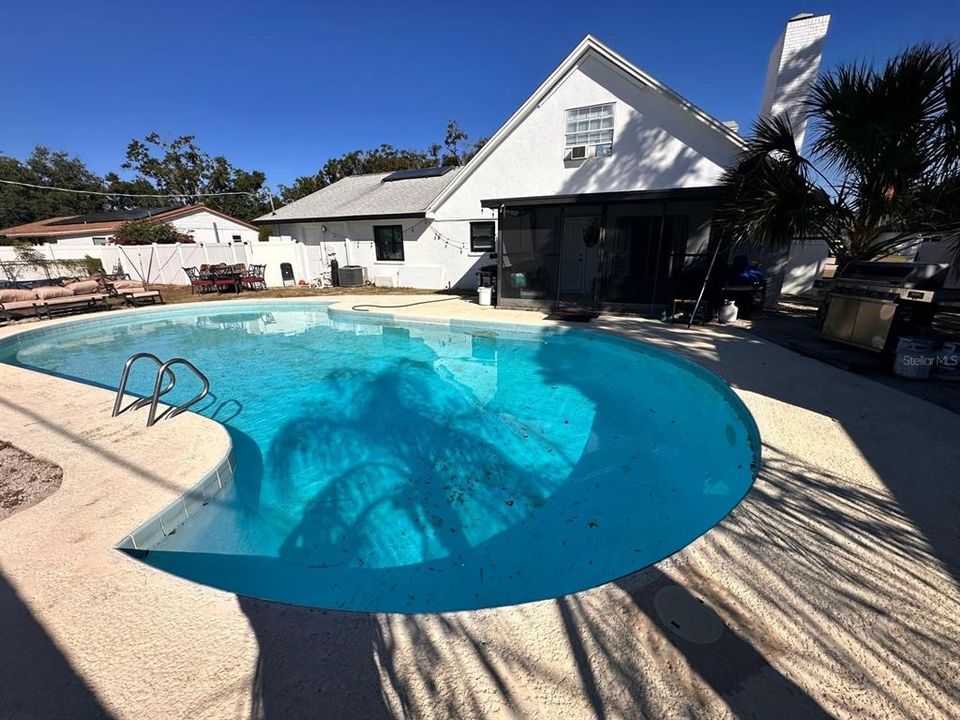 For Sale: $435,000 (4 beds, 2 baths, 2229 Square Feet)