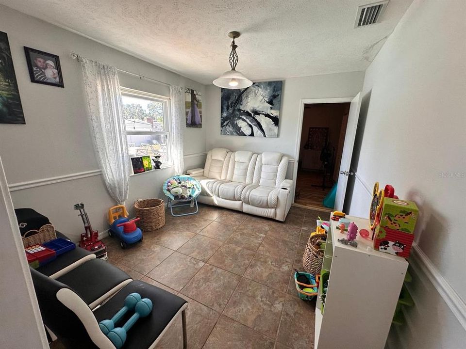 For Sale: $435,000 (4 beds, 2 baths, 2229 Square Feet)