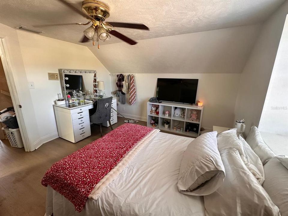 For Sale: $435,000 (4 beds, 2 baths, 2229 Square Feet)