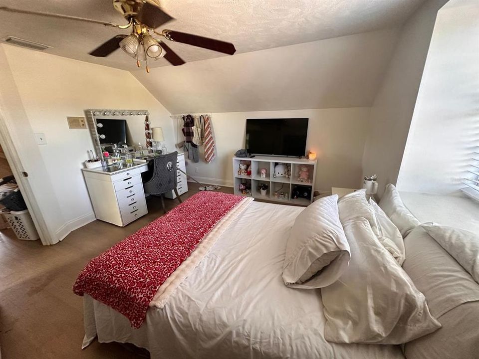 For Sale: $435,000 (4 beds, 2 baths, 2229 Square Feet)