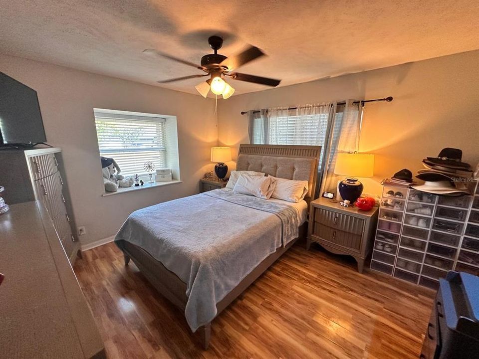 For Sale: $435,000 (4 beds, 2 baths, 2229 Square Feet)