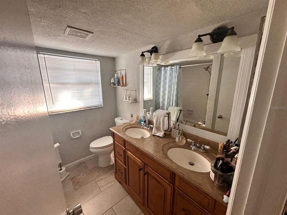 For Sale: $435,000 (4 beds, 2 baths, 2229 Square Feet)