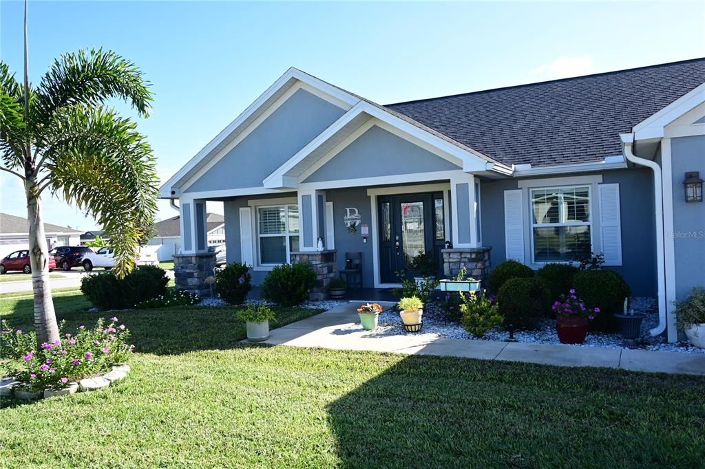 For Sale: $399,900 (4 beds, 2 baths, 1883 Square Feet)