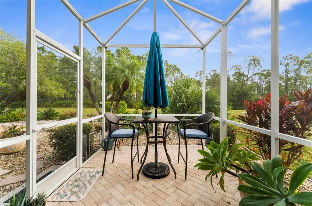 На продажу: $327,500 (3 спален, 2 ванн, 1684 Квадратных фут)