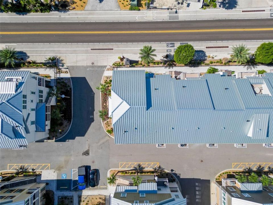 合同活跃: $1,049,950 (3 贝兹, 2 浴室, 1874 平方英尺)