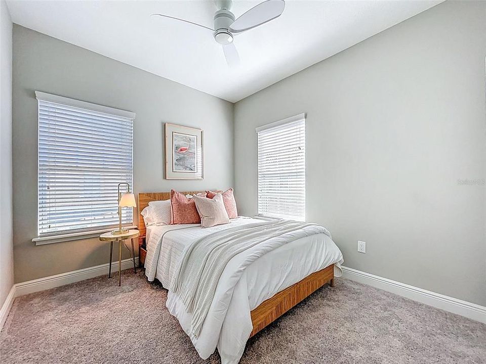 合同活跃: $1,049,950 (3 贝兹, 2 浴室, 1874 平方英尺)